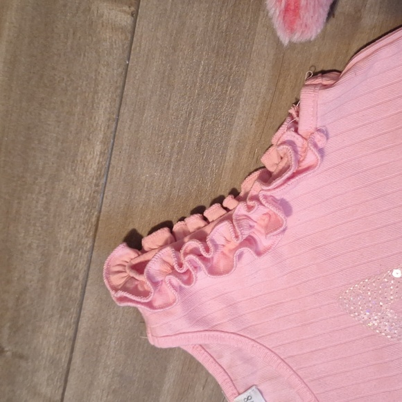 Sequence Pink Bunny 🐰 top - Picture 5 of 6